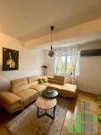 Se izdava namesten stan vo Skopje, Taftalidje 1 so povrshina od 50 m2.
 Ekstra: Klima, Centralno Parno, Lift, Nova Zgrada.
 Cena: 450 EUR