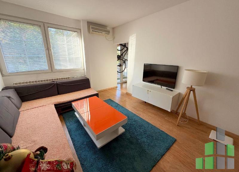 Се продава Стан во Аеродром - J4593