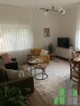 Se izdava namesten stan vo Skopje, Debar Maalo so povrshina od 70 m2.
 Ekstra: Klima, Sopstveno parno, Lift, Renoviran, Parking.
 Cena: 700 EUR