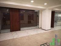 Se izdava prazen kancelariski prostor vo Skopje, Centar so povrshina od 223 m2.
 Ekstra: Klima, Sopstveno parno, Lift, Nova Zgrada.
 Cena: 0 EUR