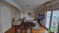 Se izdava namesten stan vo Skopje, Crniche so povrshina od 60 m2.
 Ekstra: Klima, Internet, Lift, Nova Zgrada, Parking, Sopstveno parno, Kamera.
 Cena: 450 EUR