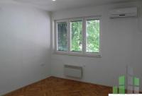 Se izdava prazen kancelariski prostor vo Skopje, Centar so povrshina od 108 m2.
 Ekstra: Klima, Greenje na struja, Renoviran, Parking.
 Cena: 1000 EUR