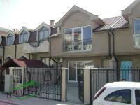 Se izdava prazna kukja vo Skopje, Taftalidje 2 so povrshina od 180 m2.
 Ekstra: Klima, Sopstveno parno.
 Cena: 1900 EUR